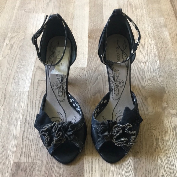 Kenzie Kitten Heel Leather & Denim w\Peekaboo Toe, Ankle Strap and Flowers 8.5